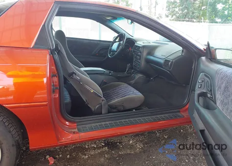 2002 Chevrolet Camaro z USA, uszkodzony, nr VIN 2G1FP22K822136340